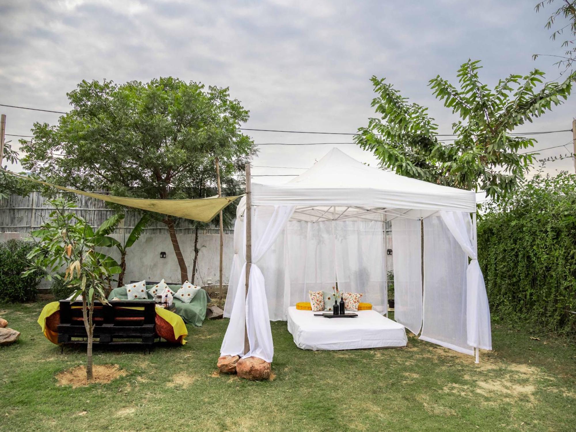 The Nirvana Nest Gurgaon Exterior foto